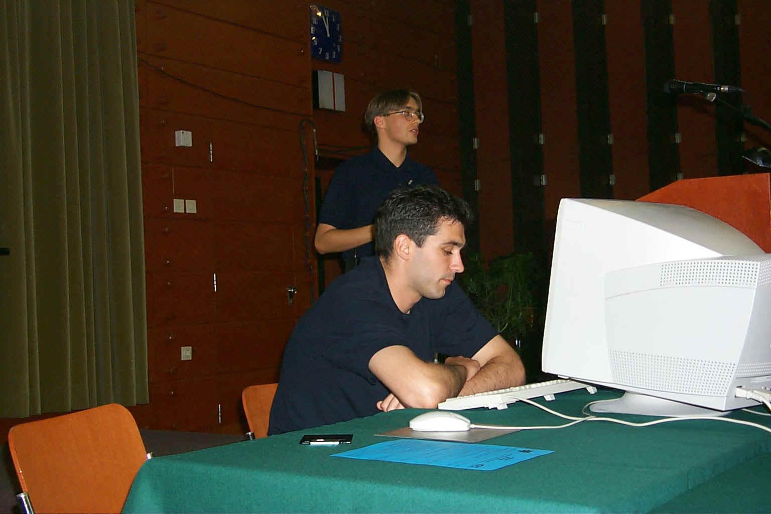 p0001118.jpg (141008 bytes)